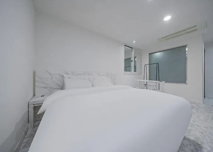 Hassen Sillim K2 Hotel Seul